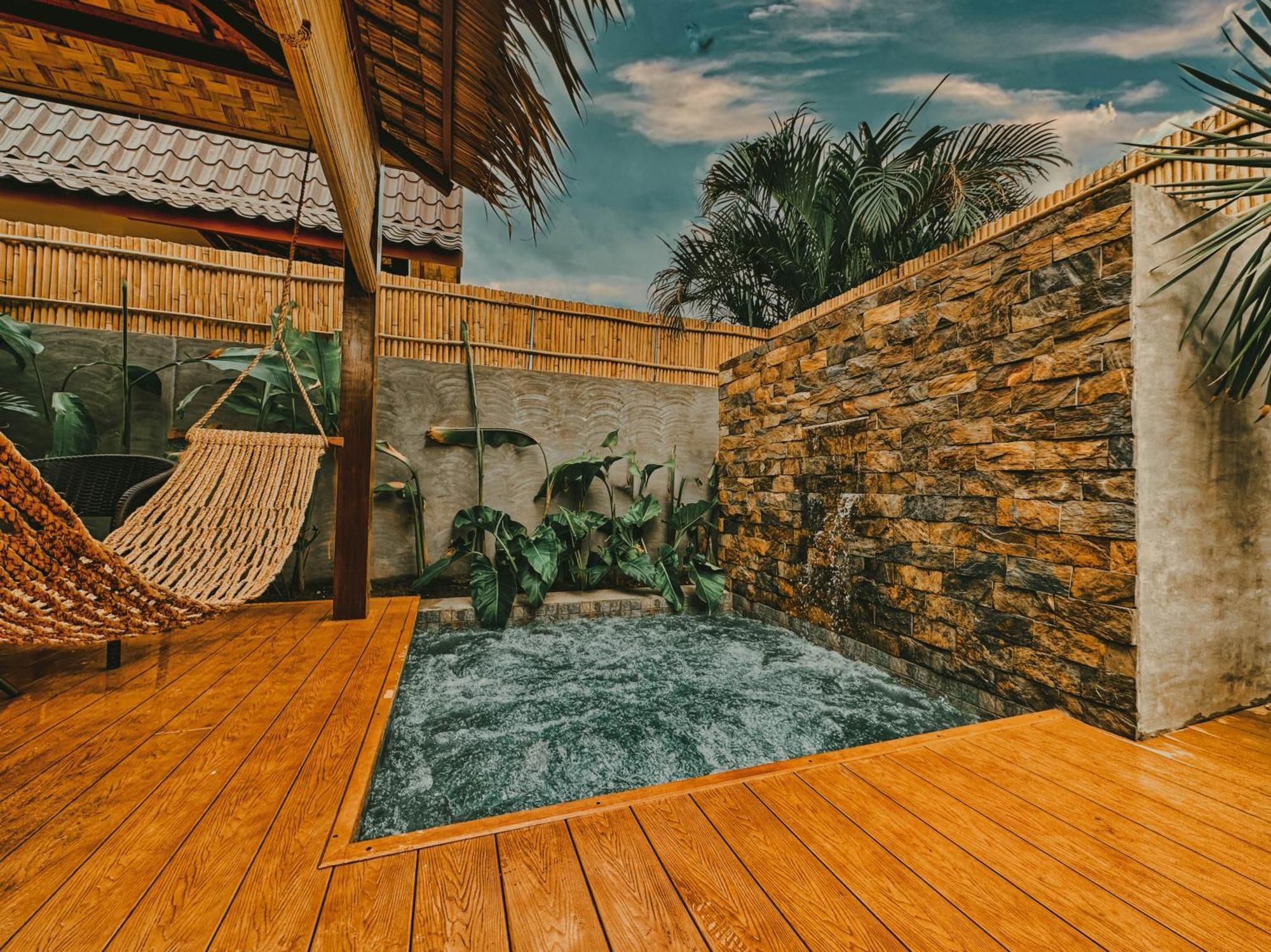 Reca Resort Official Porac Rum bild