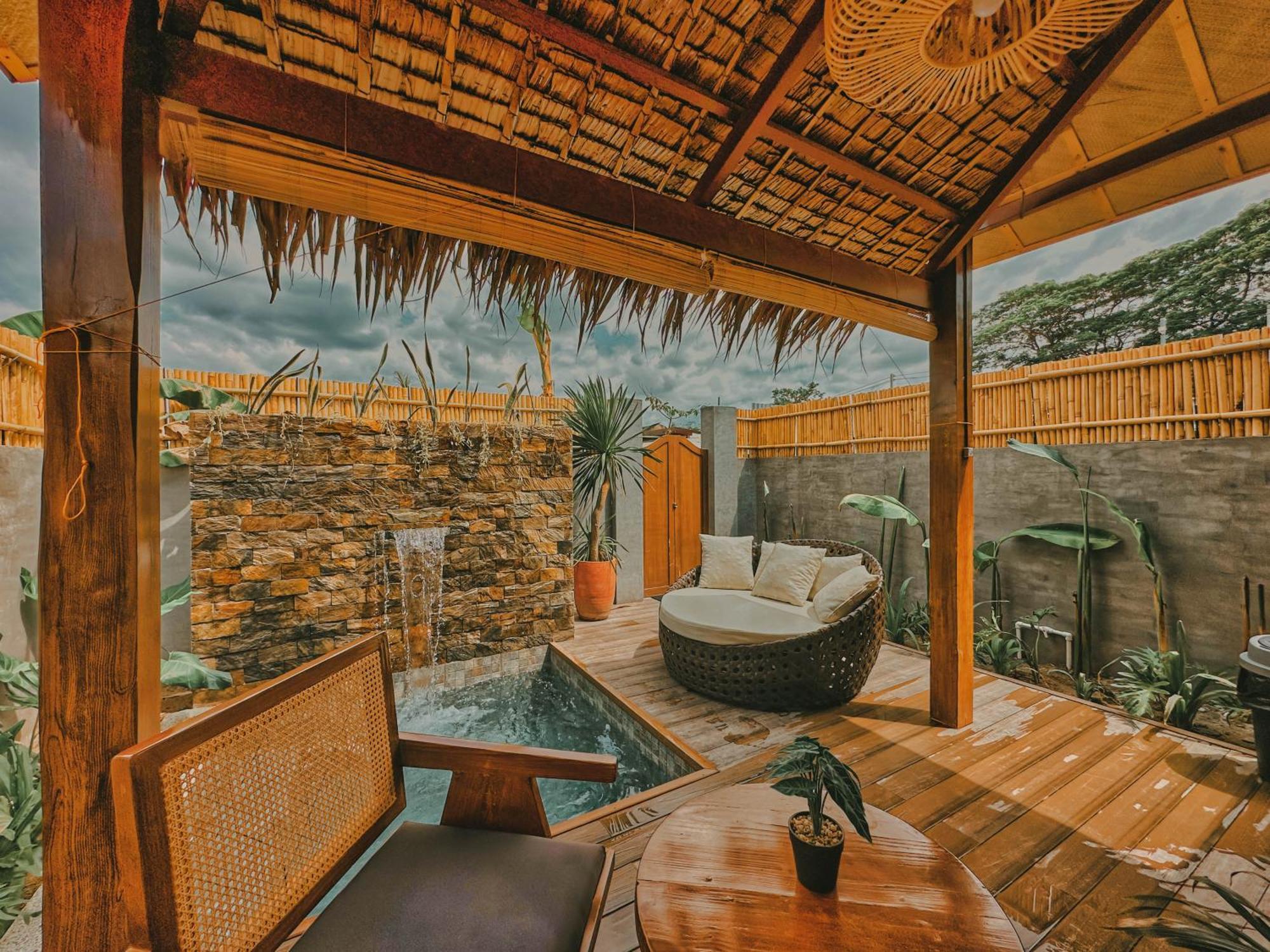 Reca Resort Official Porac Rum bild