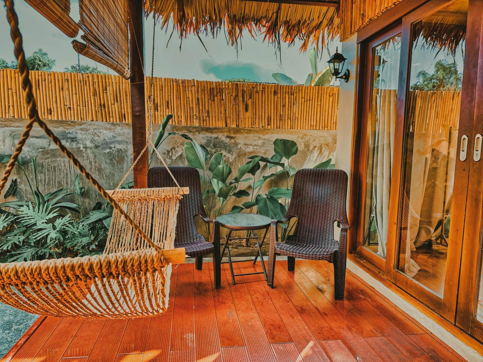Reca Resort Official Porac Rum bild